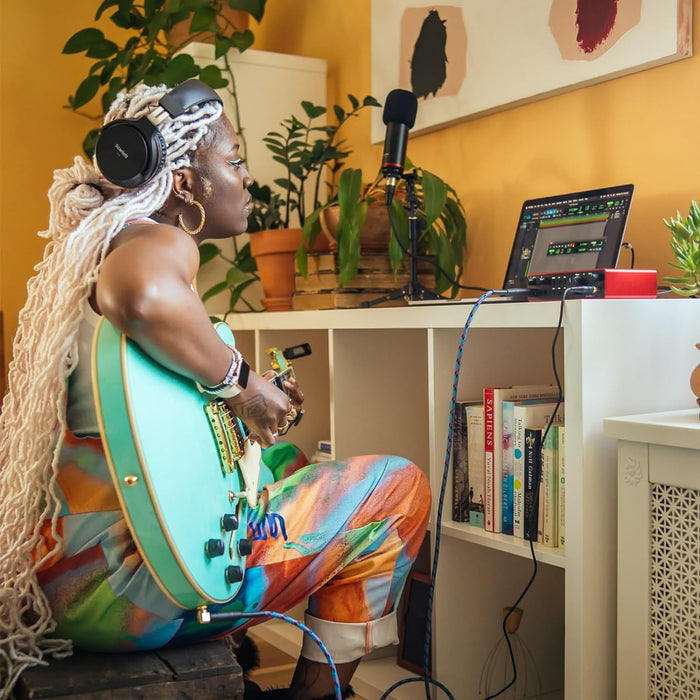 Focusrite Scarlett 2i2 4th Gen