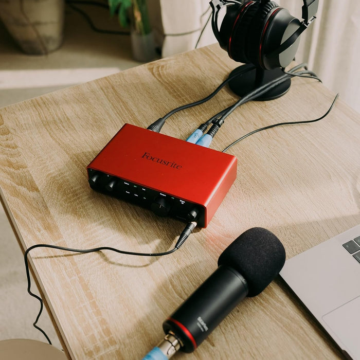 Focusrite Scarlett 2i2 4th Gen